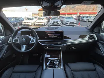 BMW X5 xDrive30d    M Sport Luft LED LC Prof AHK HUD