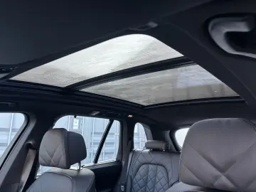 BMW X5 xDrive30d    M Sport Luft LED LC Prof AHK HUD