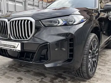 BMW X5 xDrive30d    M Sport Luft LED LC Prof AHK HUD