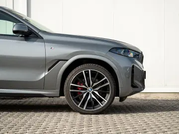 BMW X6 xDrive30d M-SportPRO 22 PANO AdLED KoZg Iconi