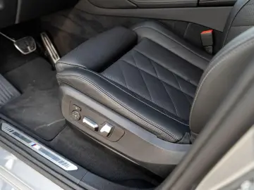 BMW X6 xDrive30d M-SportPRO 22 PANO AdLED KoZg Iconi