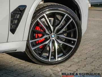 BMW X5 xDrive 30d M-Sport Pro 22 ZOLL AHK PANO HK