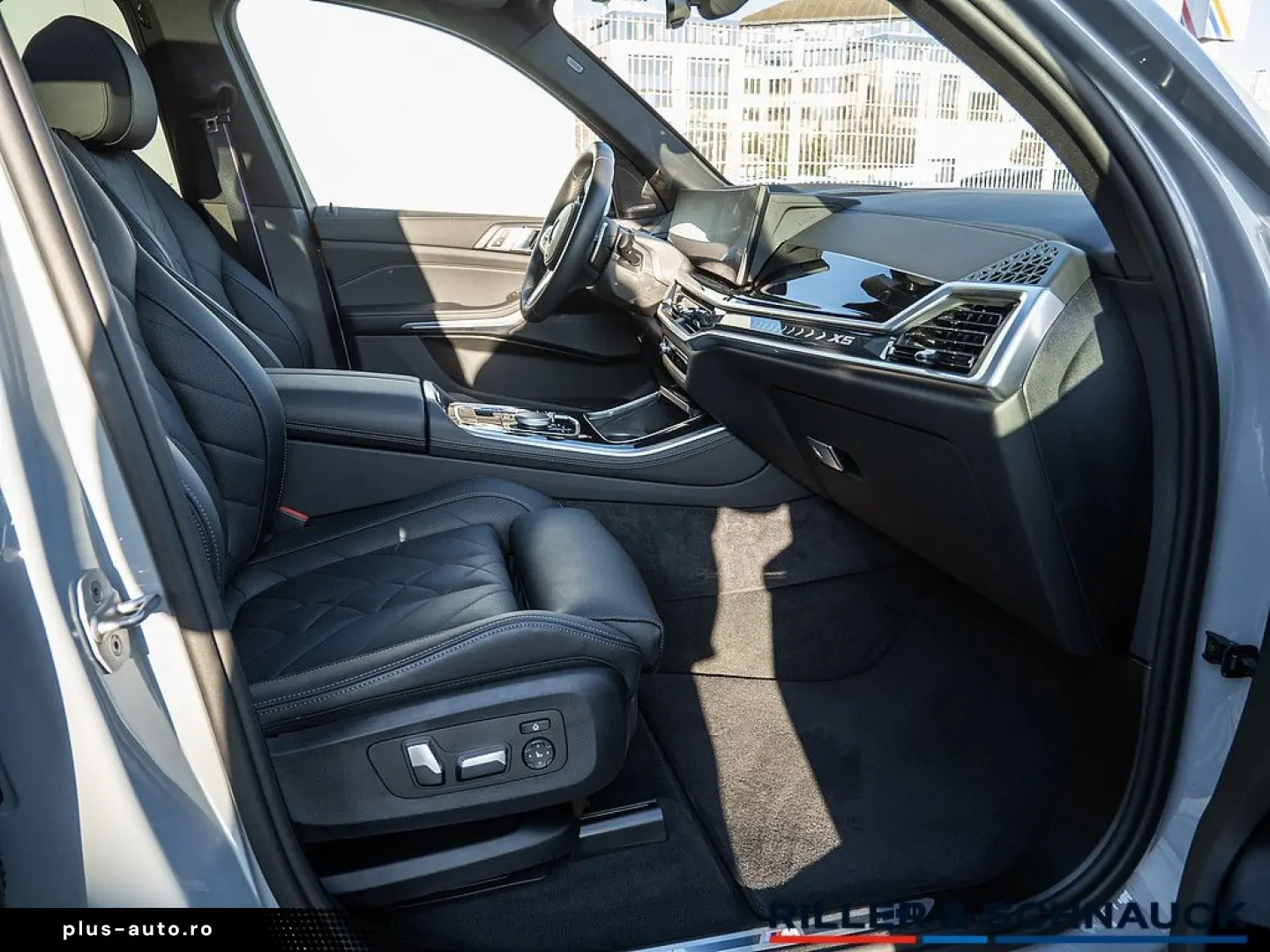 BMW X5 xDrive 30d M-Sport Pro 22 ZOLL AHK PANO HK