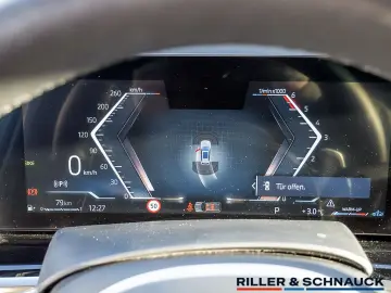 BMW X5 xDrive 30d M-Sport Pro 22 ZOLL AHK PANO HK