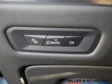 BMW X5 xDrive 30d M-Sport Pro 22 ZOLL AHK PANO HK