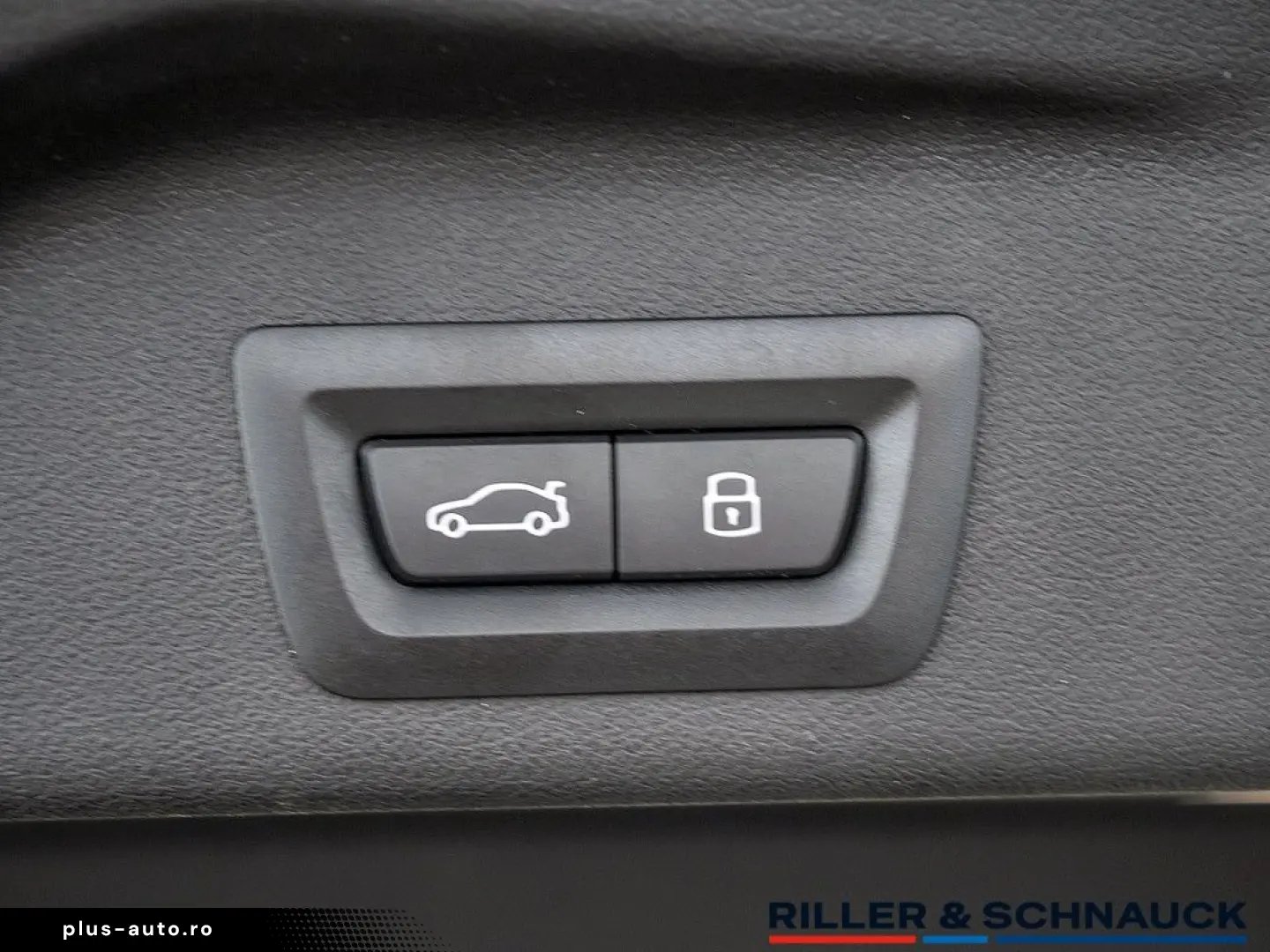 BMW X5 xDrive 30d M-Sport Pro 22 ZOLL AHK PANO HK