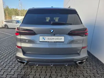 BMW X5 xDrive30d M Sport AHK Pano IconGl KomfSi belü