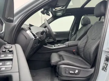 BMW X5 xDrive 30dA M-Sport AHK PANO H K DrivAssProf