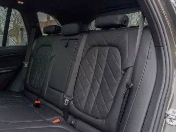 BMW X5 30d M SPORT.LUFTF.SOFTC.4ZONEN.360.AHK.2STÜCK