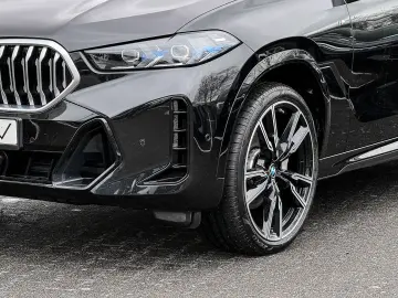 BMW X6 xDrive40i M Sport PANO ACC AHK RFK NAVI H&K