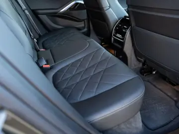 BMW X6 xDrive30d M-SportPRO 22 PANO AdLED KoZg Iconi