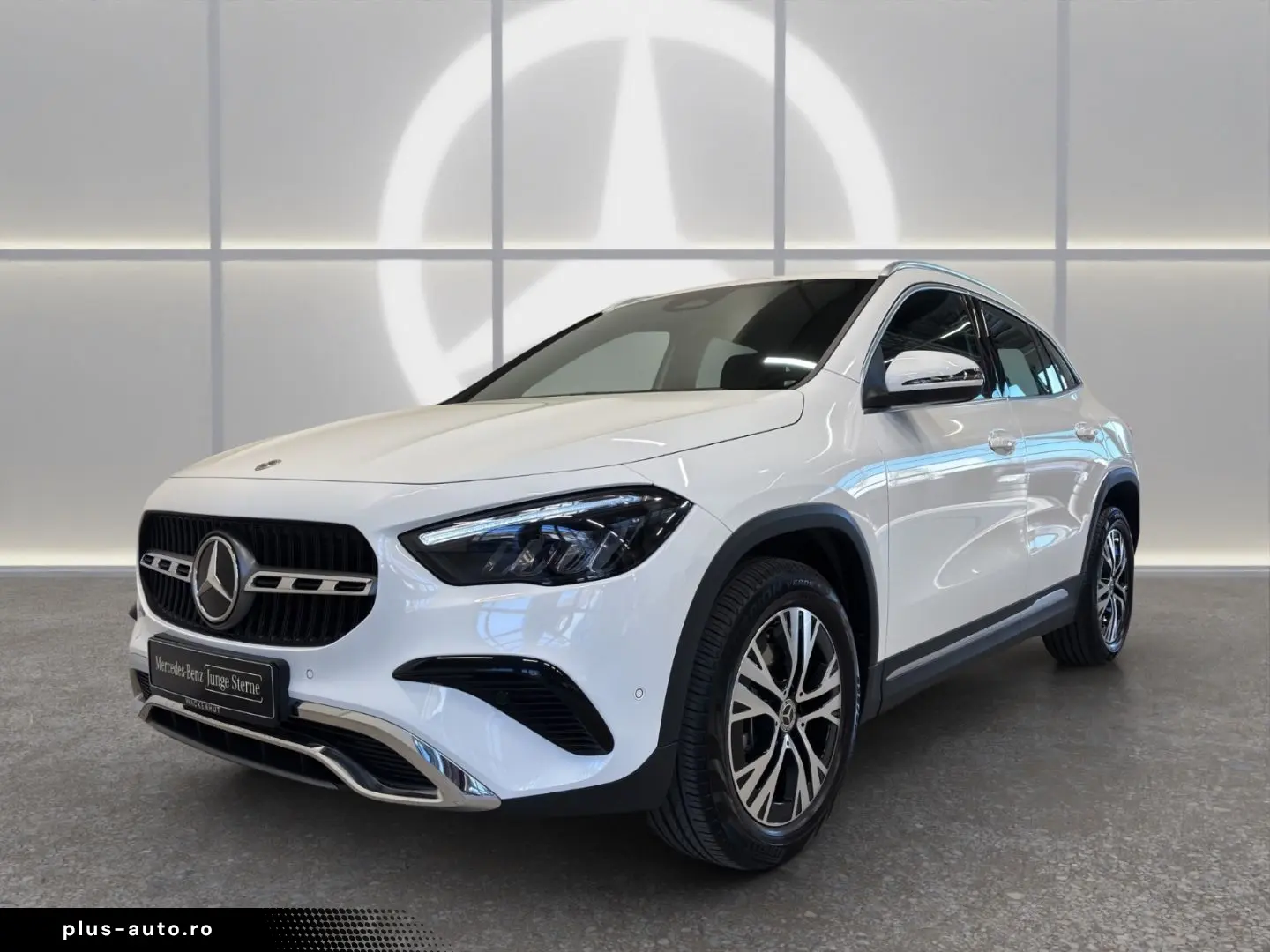 MERCEDES-BENZ GLA 180 PROGRESSIVE LINE
