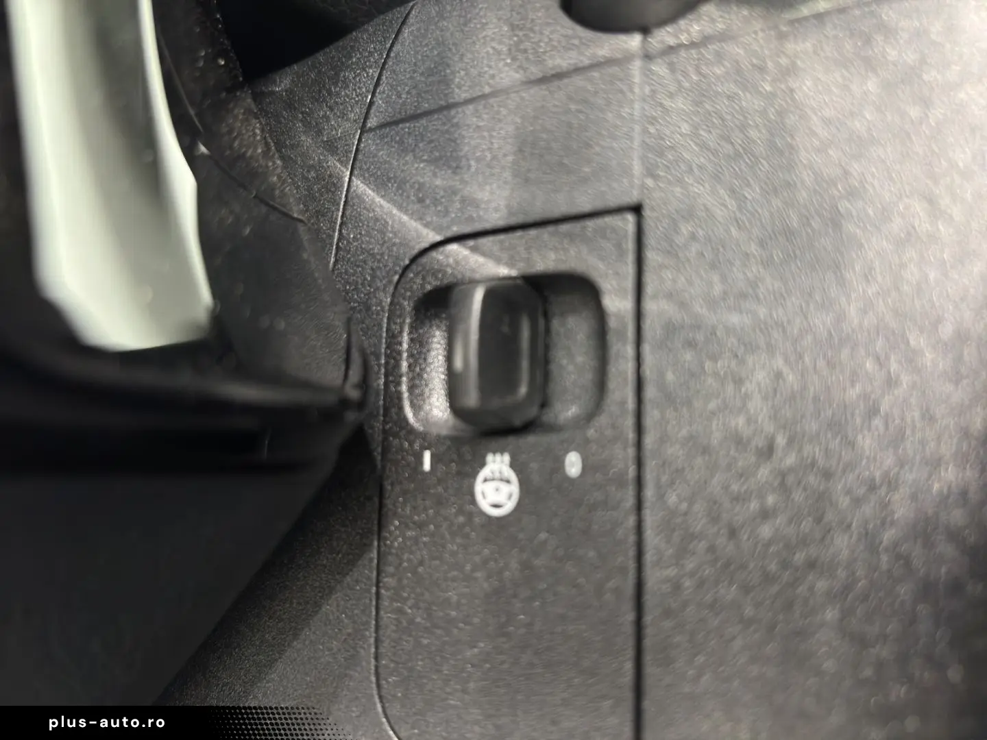 MERCEDES-BENZ GLA 180 PROGRESSIVE LINE