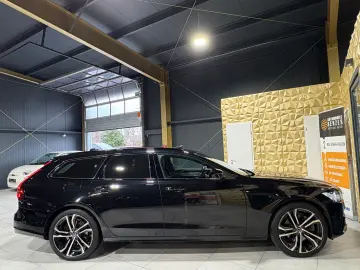 VOLVO V90 Kombi R Design Recharge Plug-In Hybrid AWD