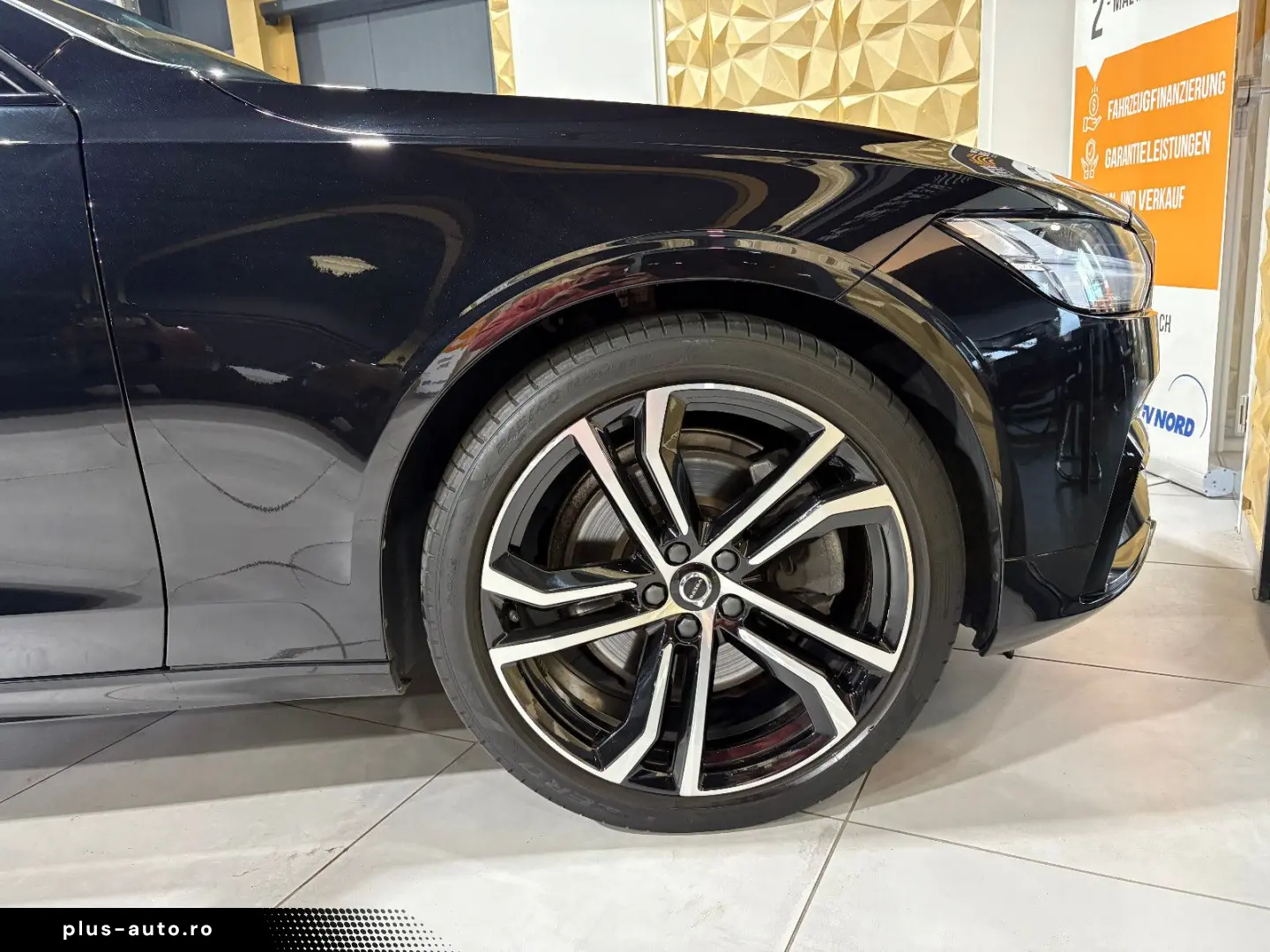 VOLVO V90 Kombi R Design Recharge Plug-In Hybrid AWD