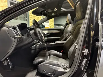 VOLVO V90 Kombi R Design Recharge Plug-In Hybrid AWD