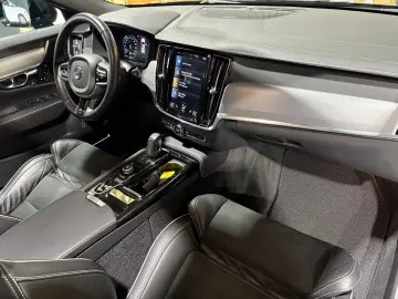 VOLVO V90 Kombi R Design Recharge Plug-In Hybrid AWD