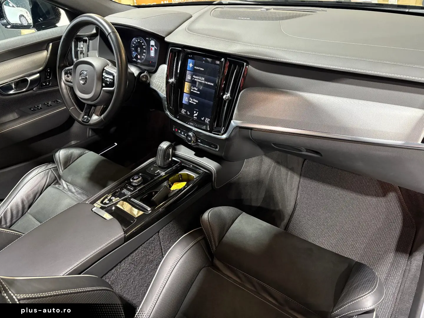 VOLVO V90 Kombi R Design Recharge Plug-In Hybrid AWD