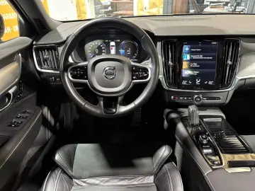 VOLVO V90 Kombi R Design Recharge Plug-In Hybrid AWD