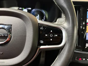 VOLVO V90 Kombi R Design Recharge Plug-In Hybrid AWD