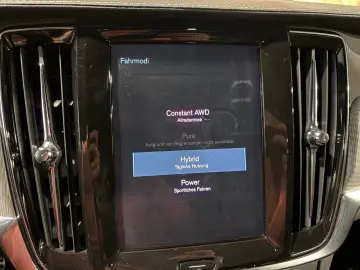 VOLVO V90 Kombi R Design Recharge Plug-In Hybrid AWD