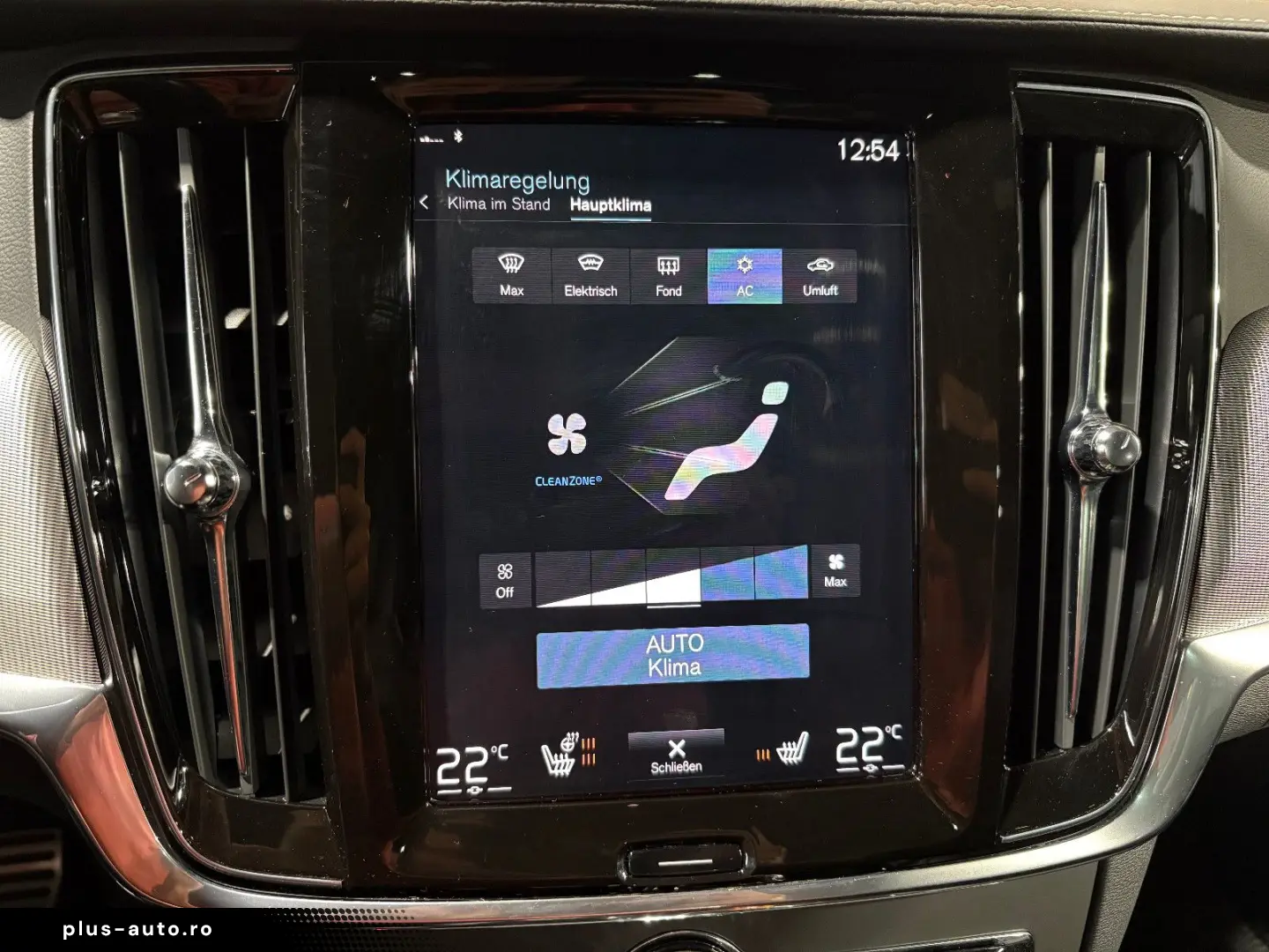 VOLVO V90 Kombi R Design Recharge Plug-In Hybrid AWD