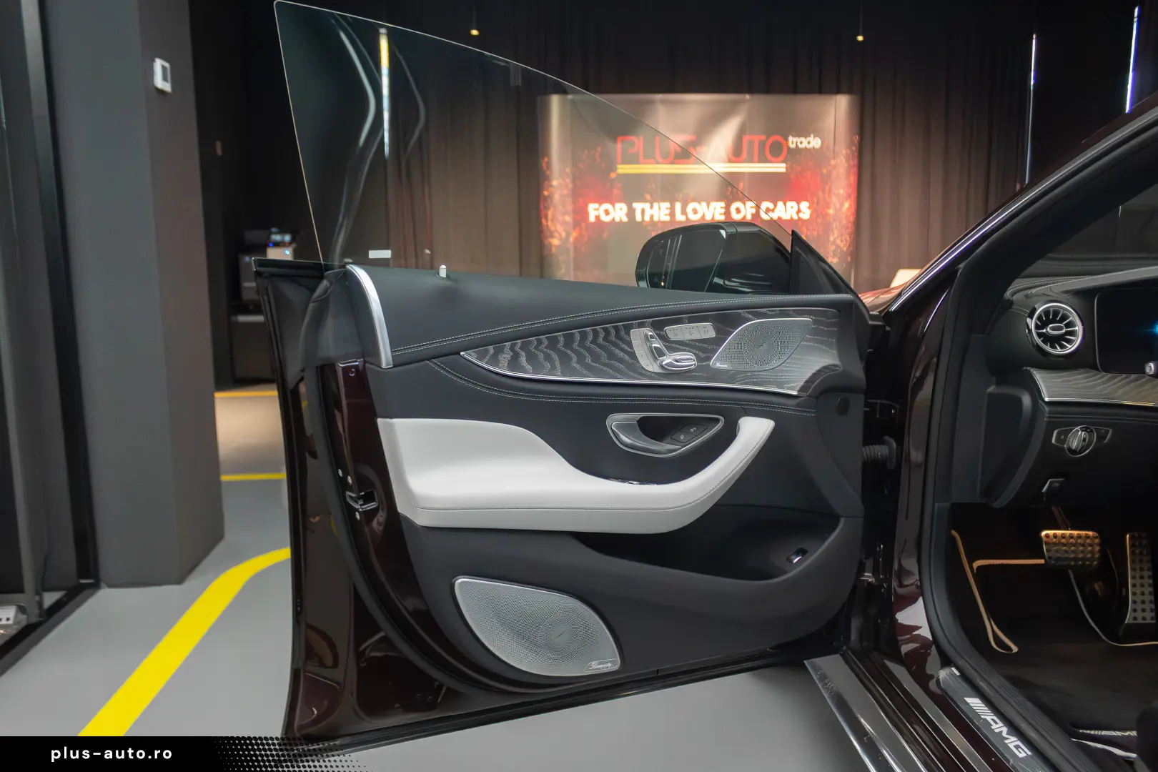 Mercedes Benz GT 53 AMG