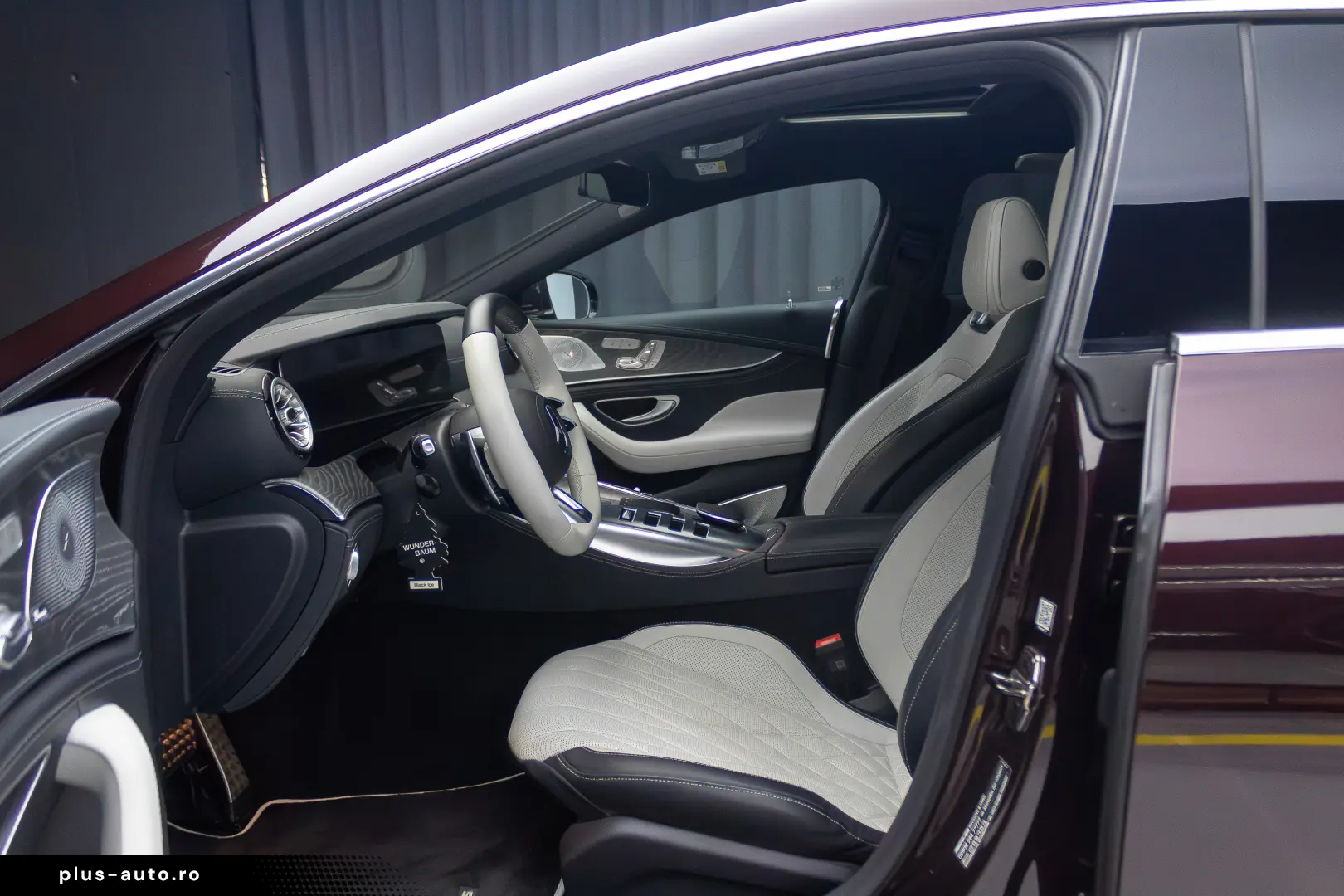 Mercedes Benz GT 53 AMG