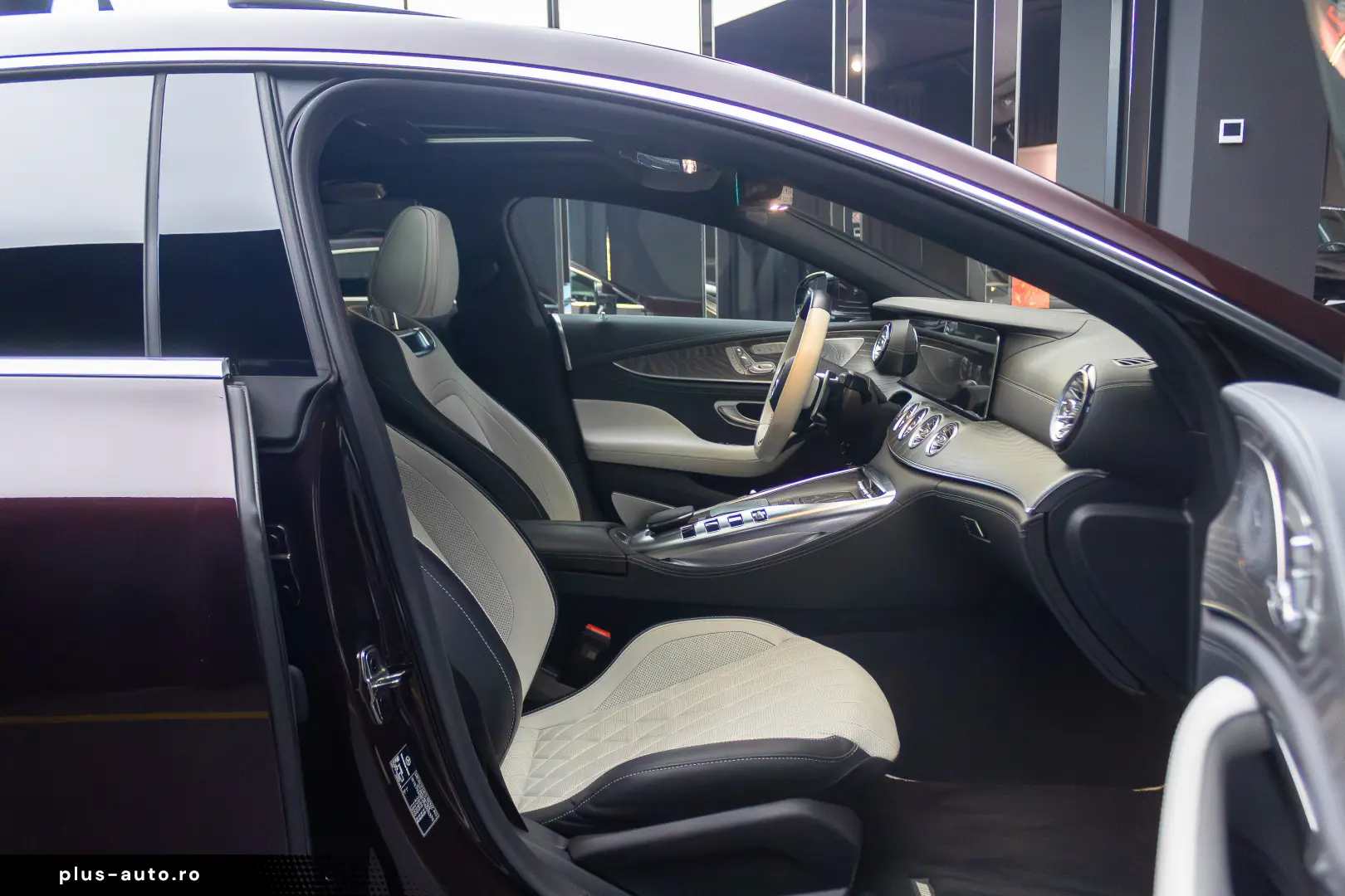 Mercedes Benz GT 53 AMG