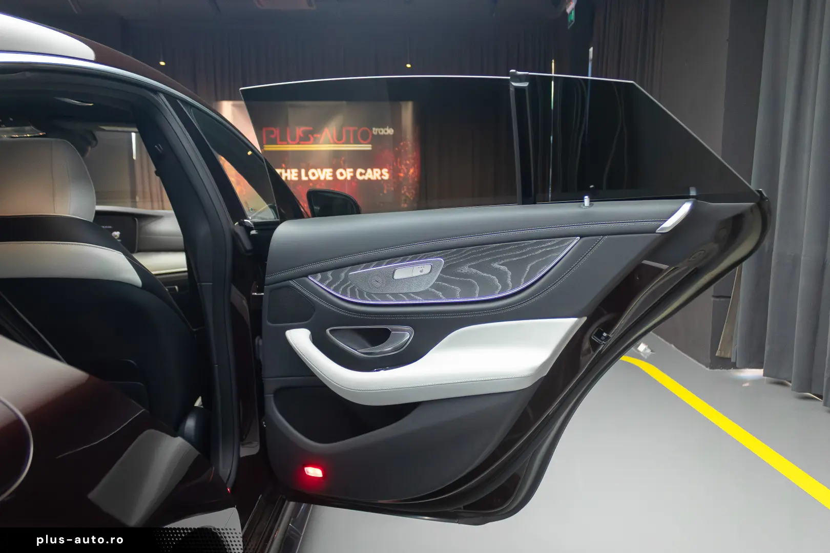 Mercedes Benz GT 53 AMG