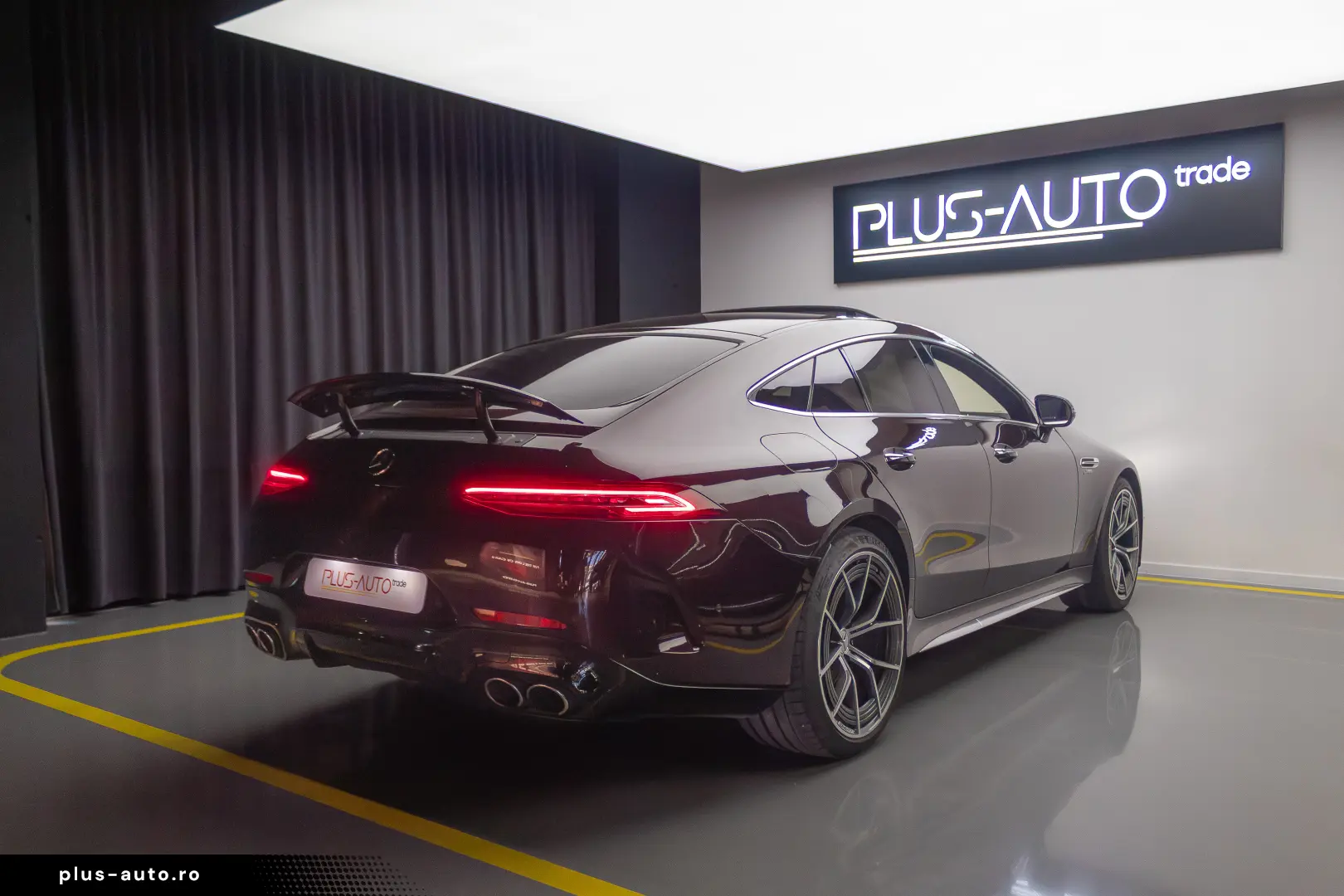 Mercedes Benz GT 53 AMG