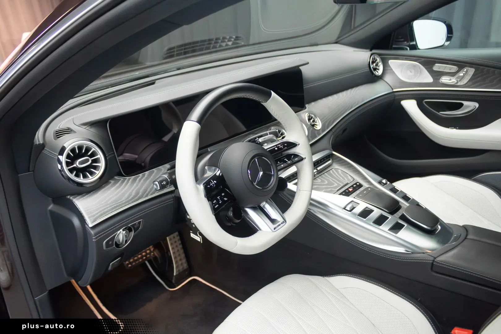 Mercedes Benz GT 53 AMG