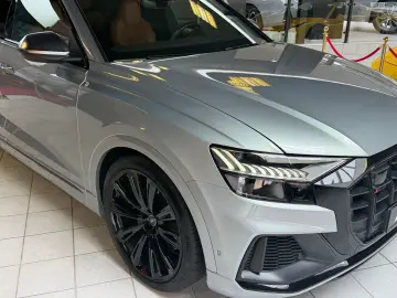 AUDI SQ8 4.0 TFSI quattro EXCLUSIVE ALCANTARA BLACK
