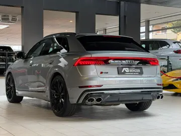 AUDI SQ8 4.0 TFSI quattro EXCLUSIVE ALCANTARA BLACK