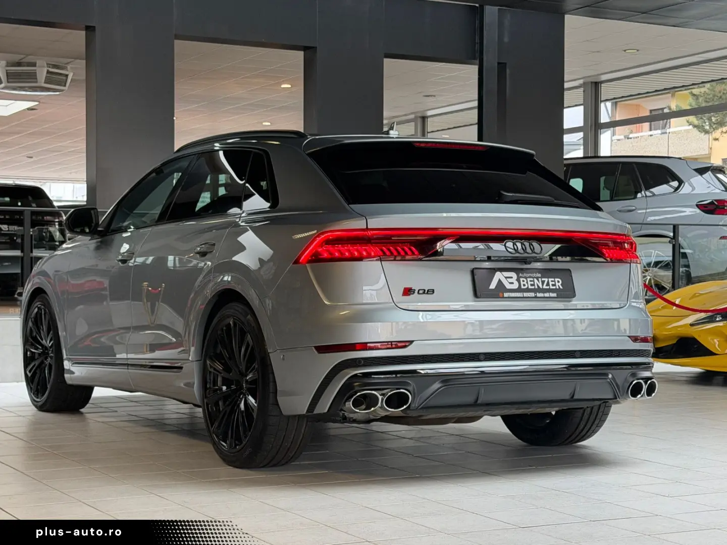 AUDI SQ8 4.0 TFSI quattro EXCLUSIVE ALCANTARA BLACK