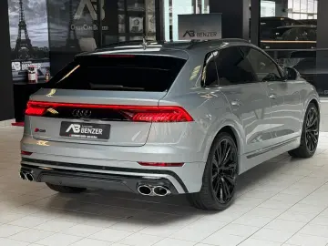 AUDI SQ8 4.0 TFSI quattro EXCLUSIVE ALCANTARA BLACK