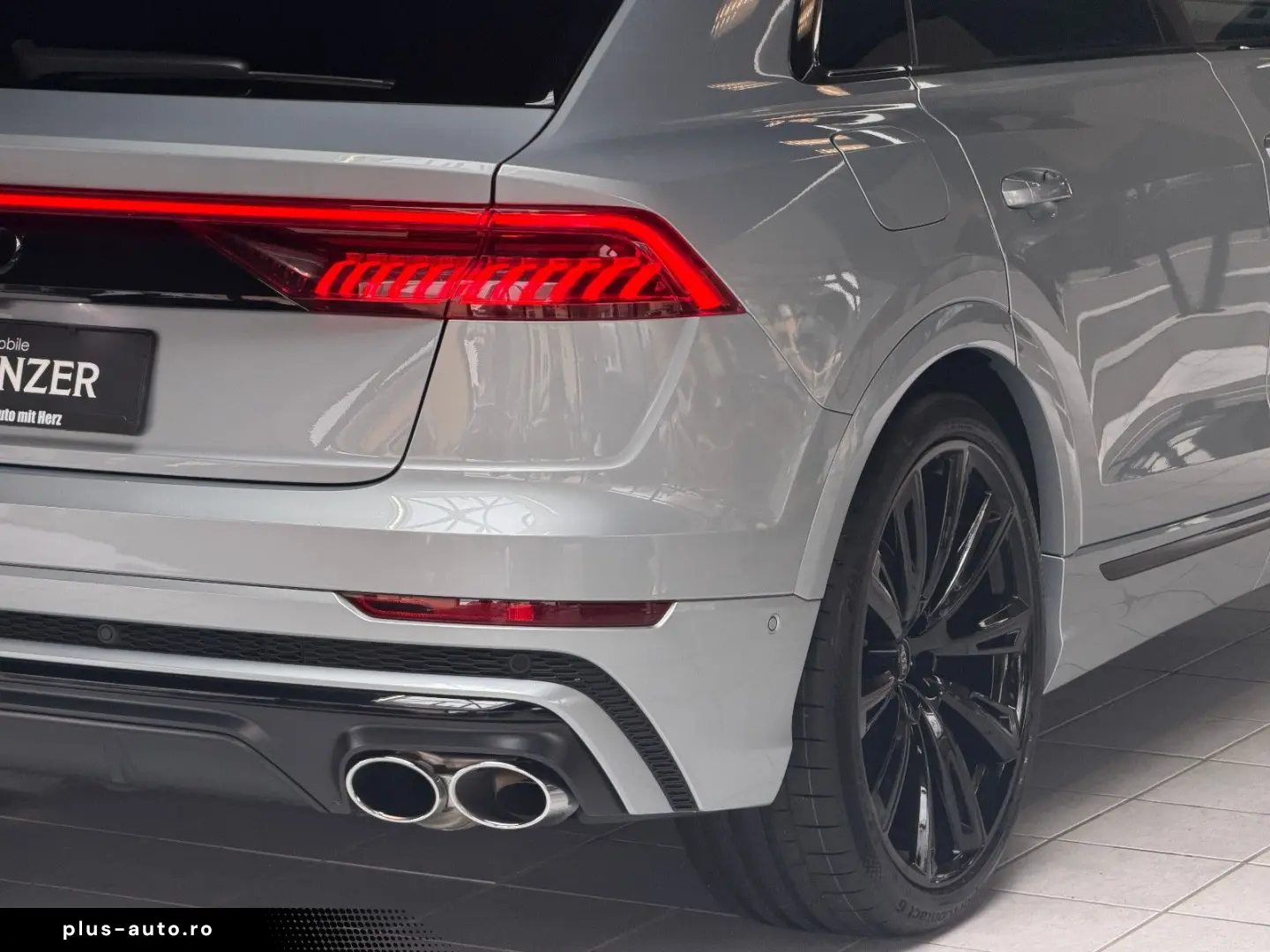 AUDI SQ8 4.0 TFSI quattro EXCLUSIVE ALCANTARA BLACK