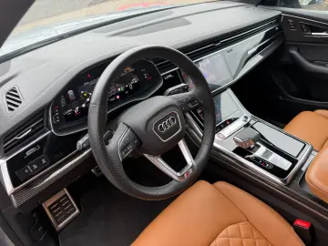 AUDI SQ8 4.0 TFSI quattro EXCLUSIVE ALCANTARA BLACK