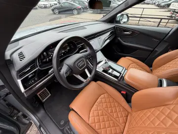 AUDI SQ8 4.0 TFSI quattro EXCLUSIVE ALCANTARA BLACK