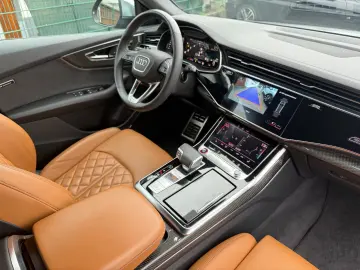 AUDI SQ8 4.0 TFSI quattro EXCLUSIVE ALCANTARA BLACK
