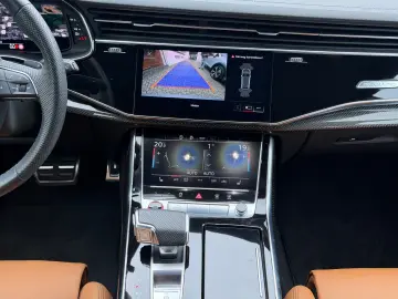 AUDI SQ8 4.0 TFSI quattro EXCLUSIVE ALCANTARA BLACK