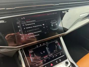 AUDI SQ8 4.0 TFSI quattro EXCLUSIVE ALCANTARA BLACK