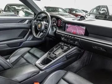 PORSCHE 911 Carrera 4S LIFT PANO Sitzlüft SportCh ACC 21