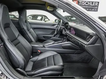PORSCHE 911 Carrera 4S LIFT PANO Sitzlüft SportCh ACC 21