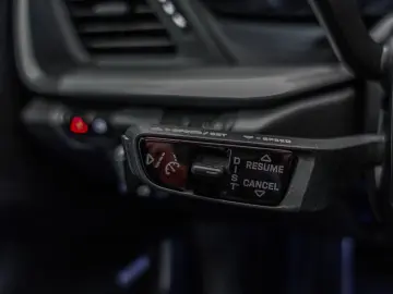 PORSCHE 911 Carrera 4S LIFT PANO Sitzlüft SportCh ACC 21