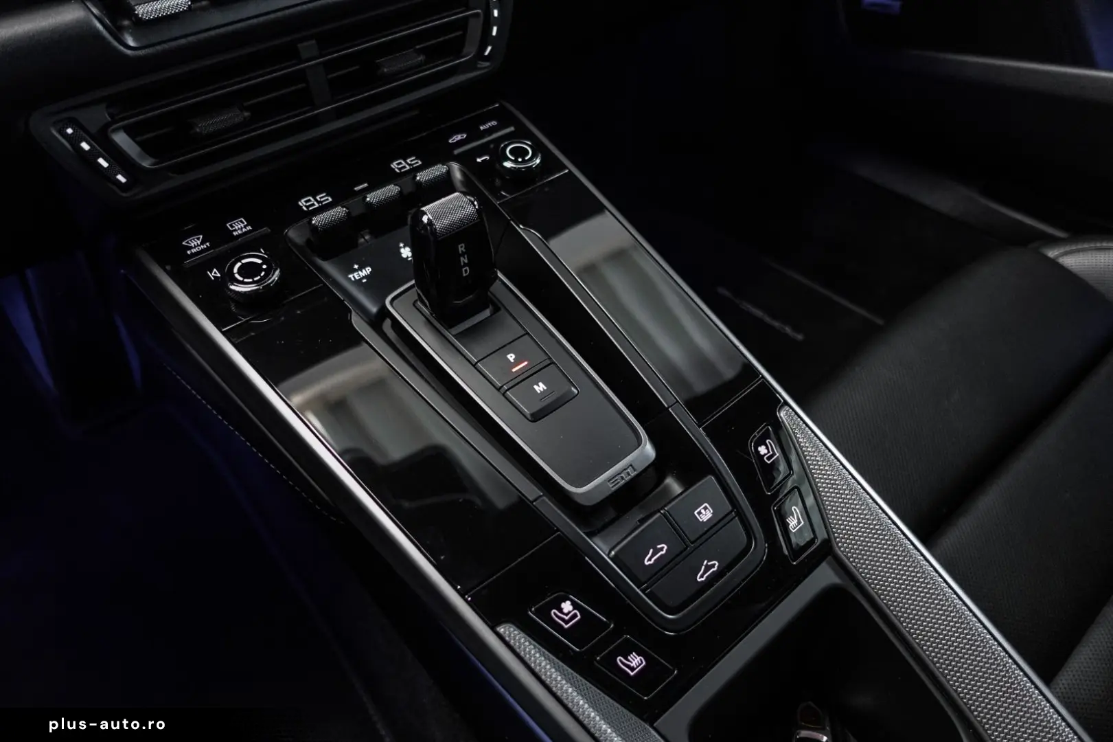 PORSCHE 911 Carrera 4S LIFT PANO Sitzlüft SportCh ACC 21