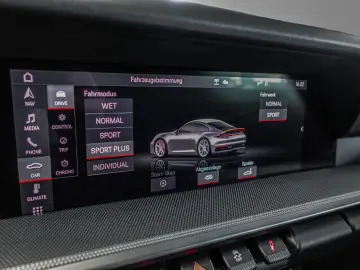PORSCHE 911 Carrera 4S LIFT PANO Sitzlüft SportCh ACC 21