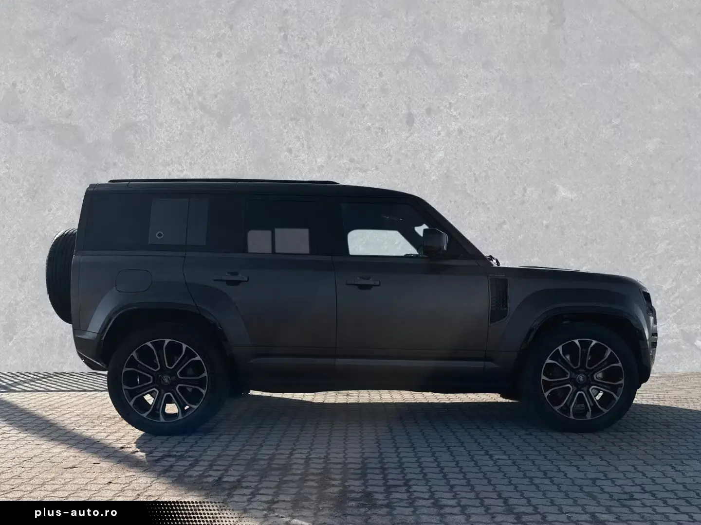 Land Rover Defender OCTA 22-Z.Matt