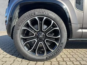 Land Rover Defender OCTA 22-Z.Matt