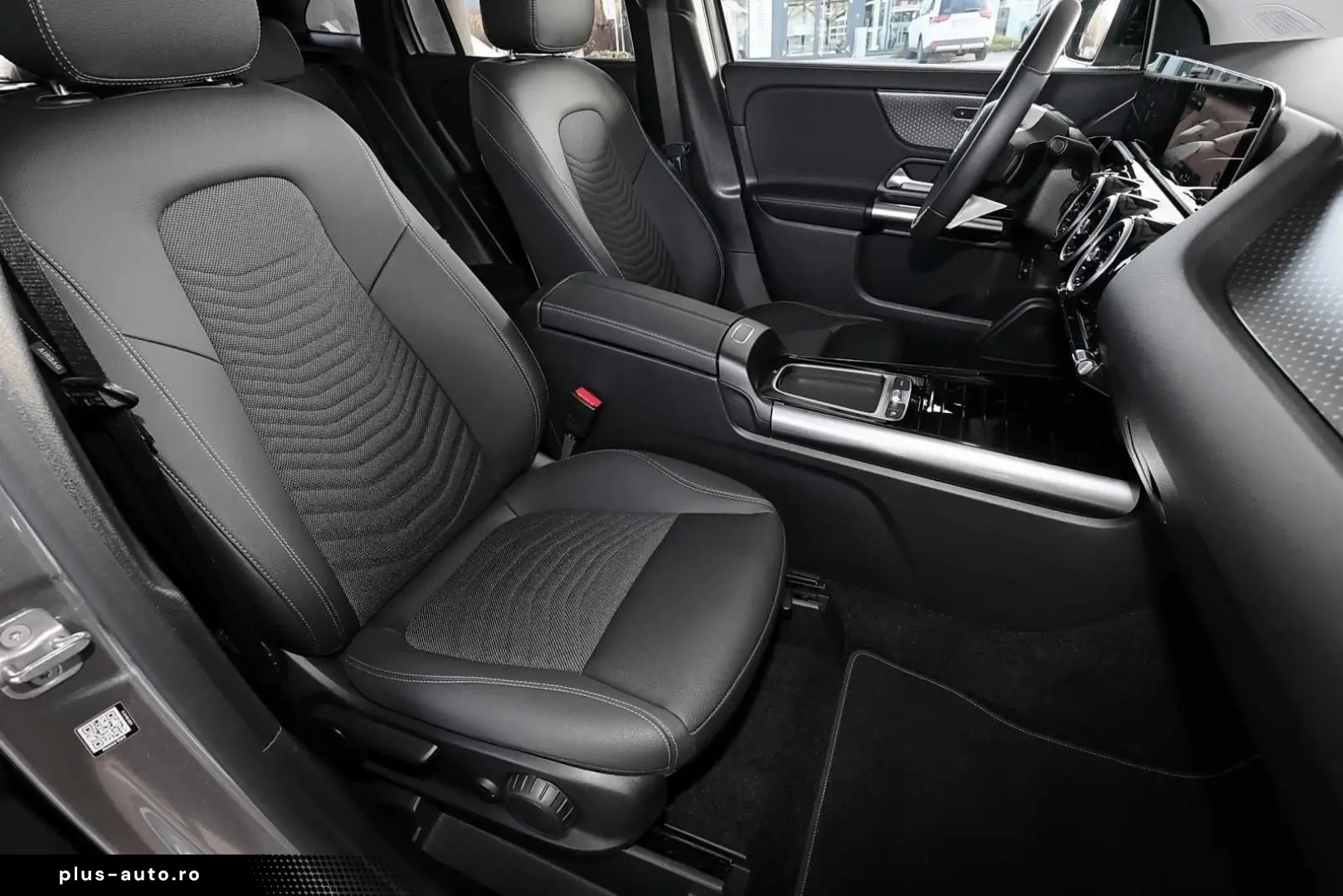 MERCEDES-BENZ GLA 180